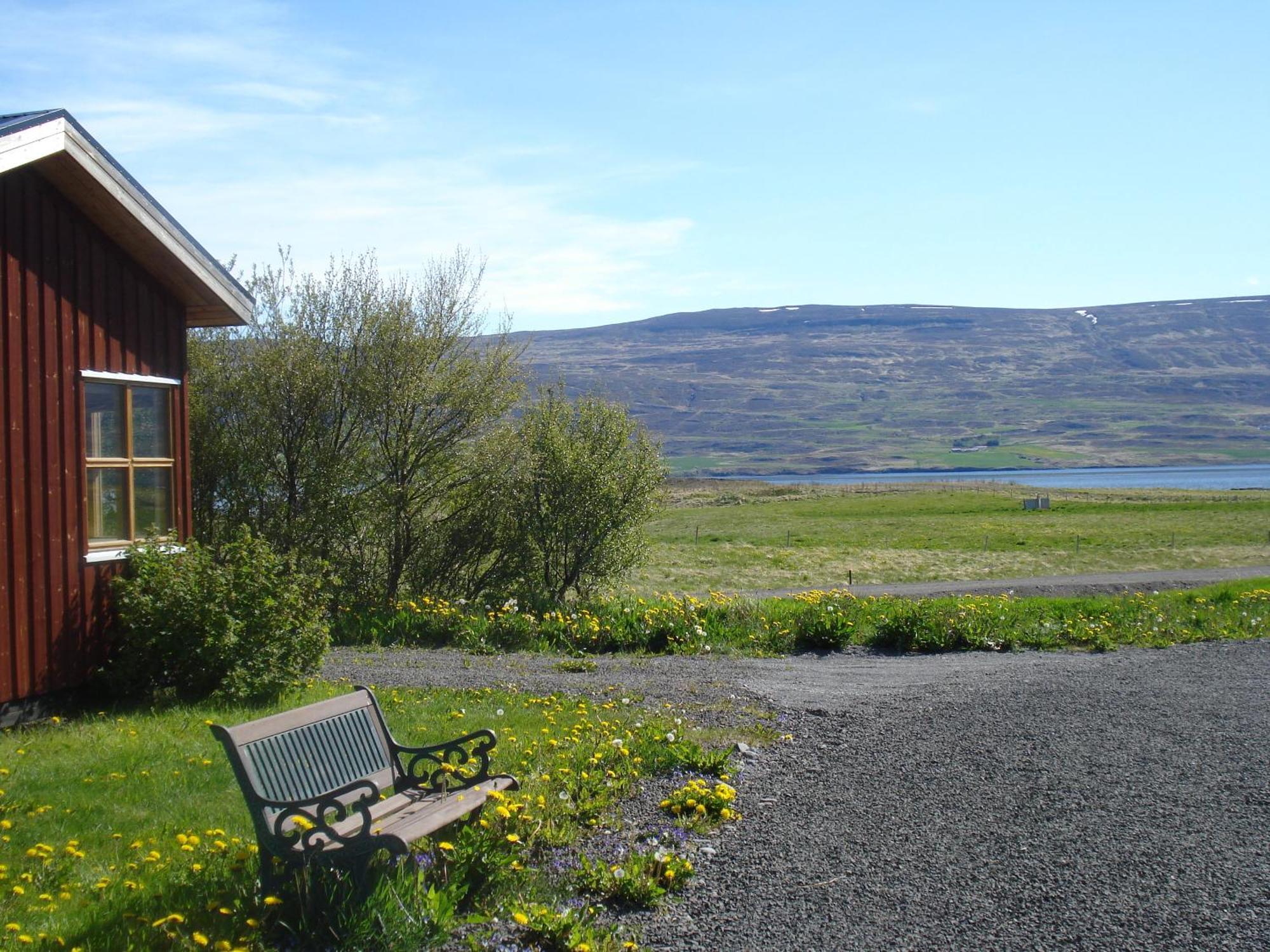 Guesthouse Petursborg Akureyri Ngoại thất bức ảnh