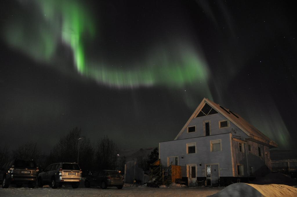 Guesthouse Petursborg Akureyri Ngoại thất bức ảnh